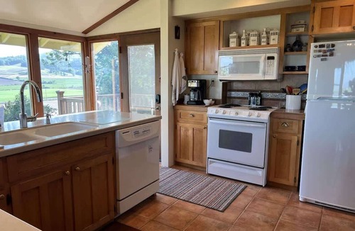 Polk County House | Barn Owl Hill - Historic Farmhouse Vineyard Views