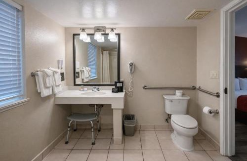 Seaside Hotel | Bay Breeze Inn