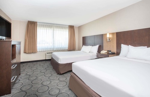 Cortez Hill Hotel | Baymont by Wyndham San Diego Downtown