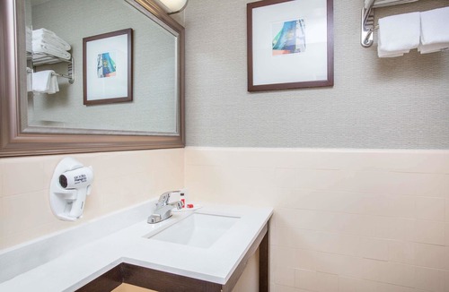 Cortez Hill Hotel | Baymont by Wyndham San Diego Downtown