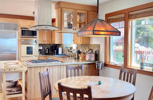 Arcata House | Bayview Craftsman In Arcata~Short Walk To Cal Poly