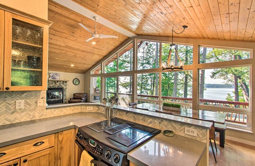 Anderson Island House | Beach Access & Views: Secluded Anderson Island Gem