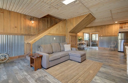 Grayland House | Beach Barn Getaway- with hot tub