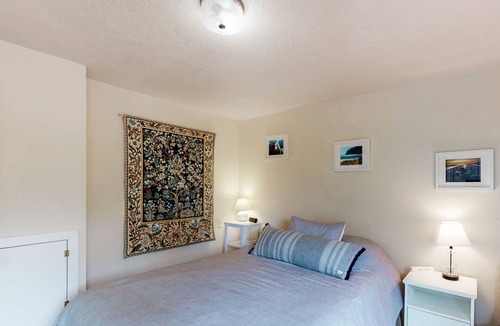 Neahkahnie Beach House | Beach cottage with beach views, beach access, electric fireplace, deck - Dogs OK