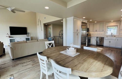 Rockaway Beach House | Beach House; directly on the Beach!