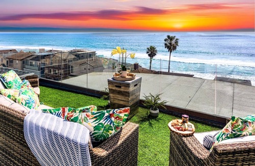 South Oceanside House | Beach View Pet Friendly Home with a Spa Pe-1724