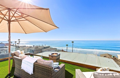 South Oceanside House | Beach View Pet Friendly Home with a Spa Pe-1724