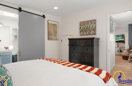 Eastside Santa Cruz House | Beachcrest Cottage in Twin Lakes