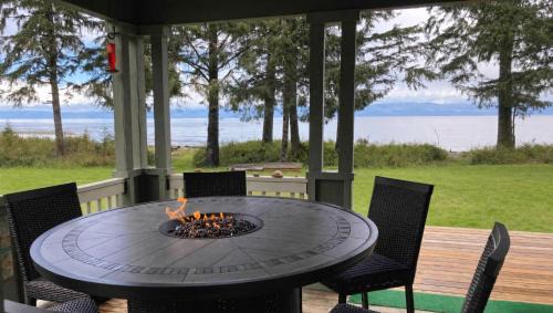 Sekiu House | Beachfront House near Forks, Sekiu & Neah Bay