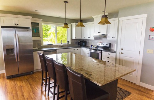 Blaine House | Beachfront House Near Semiahmoo and Birch Bay.