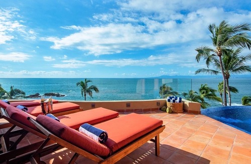 Conchas Chinas Villa | BEACHFRONT MEXICAN LUXURY VILLA