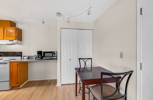 Freeland Apartment | Beachfront retreat w/bay views, covered patio, & more
