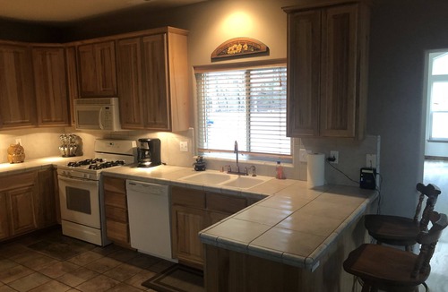 Lake Almanor Country Club House | BEAUTIFUL LAKE VIEW IN LARGE 2600 sq ft CABIN IN LAKE ALMANOR COUNTRY CLUB