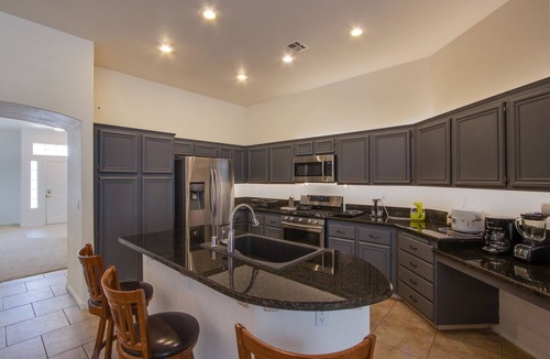 Spring Valley House | beautifu house lin center of Las Vegas