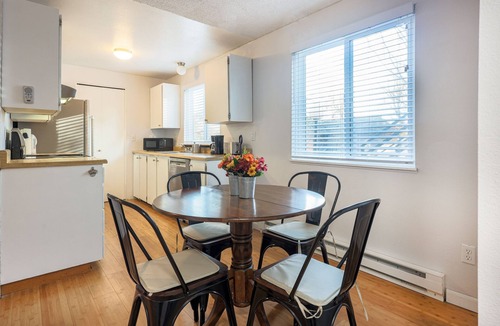 Cedar Mill Condo | Beautiful 1-bedroom condo: close to Nike & Intel