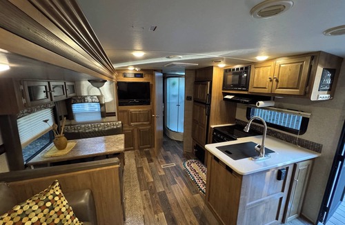 Shingletown House | Beautiful 1-bedroom recreational vehicle with AC/heater in Shingletown