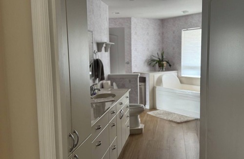 University Place Apartment | Beautiful 2-bedroom Puget Sound view apartment in University Place