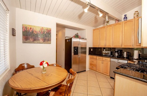North Clairemont House | Beautiful 3 Bedroom 2 bath home with 3 Cal King size beds!
