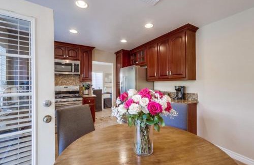 Placentia House | Beautiful Backyard Oasis 5 bedroom 3 Bathroom Home