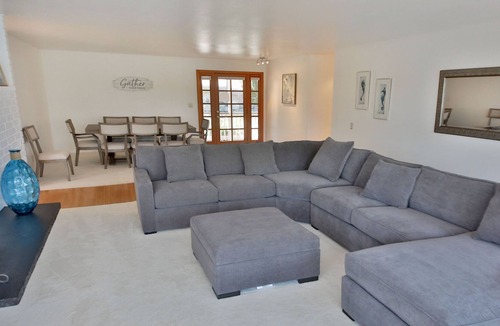 Adelma Beach House | Beautiful Beachfront Home in Freeland!