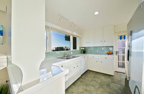 Cardiff-by-the-Sea Cottage | Beautiful charming beach cottage with amazing ocean views