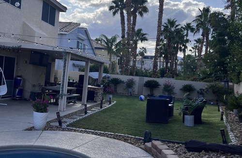 Las Vegas House | Beautiful Cozy home with 5 bdr and 3 baths. Great for families, entertainment.