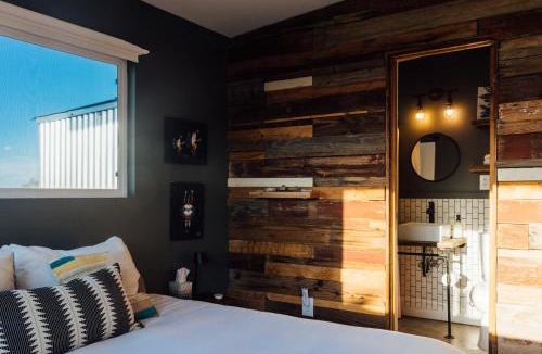 Joshua Tree House | Beautiful Cozy Secluded Retreat Stargaze Hot Tub