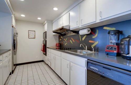 Downtown Portland Condo | Beautiful Down Town Portland! 14th floor 2BDR/@ Bath
