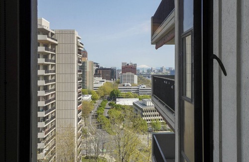 Downtown Portland Condo | Beautiful Down Town Portland! 14th floor 2BDR/@ Bath