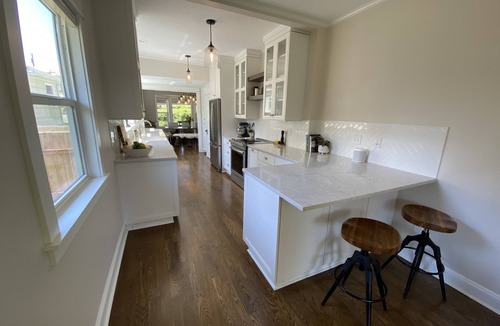The Dalles House | Beautiful Downtown Craftsman with River View