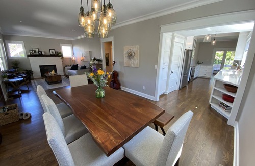 The Dalles House | Beautiful Downtown Craftsman with River View