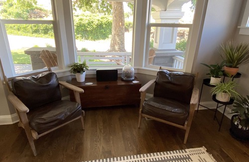 The Dalles House | Beautiful Downtown Craftsman with River View