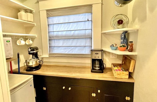 Hollywood District House | Beautiful, family-friendly Portland home, walk score of 94!