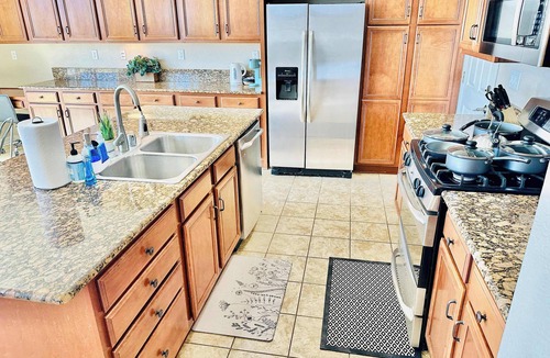 Reno House | Beautiful Haven/Sleeps 18