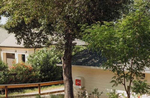 Columbia Cottage | Beautiful High End Get Away Home- Visit Lassen National Park & Whiskeytown Lake