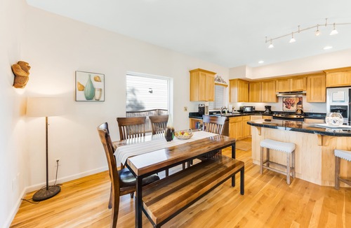 Agate Beach House | Beautiful Home with Ocean and Yaquina Lighthouse Views - Walk to the Beach