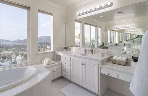 Allied Gardens House | Beautiful House In Great Location