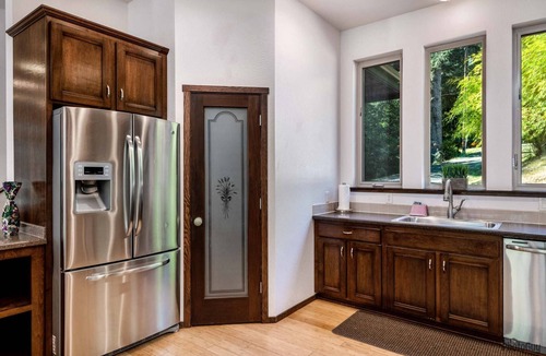 Dunes City House | Beautiful Lake Area Home, Gas Grill - Close to Downtown Florence & Dunes