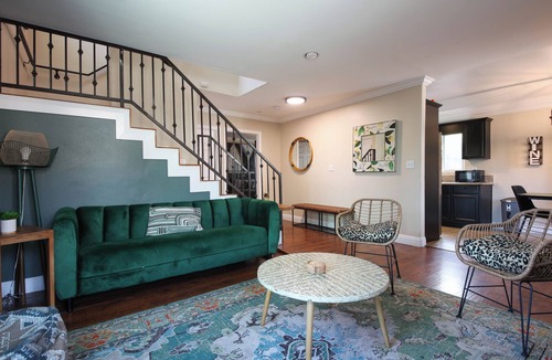 Vernon Apartment | Beautiful large Home. Just a few minutes from DTLA