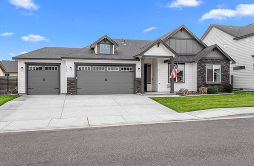 West Richland House | Beautiful New 4bd 2ba West Richland Home