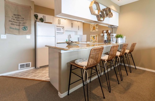 Lincoln City Condo | Beautiful ocean views from this wonderful 3rd floor condo in the Taft District
