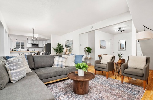 Oceanside House | Beautiful Oceanside Retreat: 7 Bedrooms, Hot Tub, Views, Sleeps Big Groups