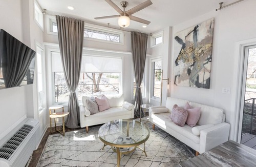 Old Southwest House | Beautiful River Front Cottage: Pearl