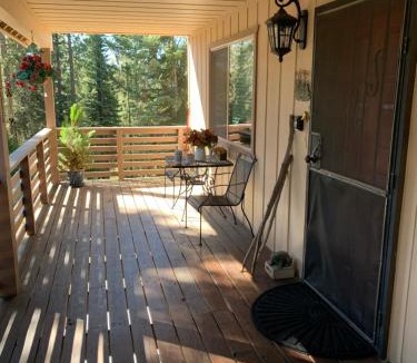 Ponderosa Ski Chalet | Beautiful Sierra Mountain Cabin