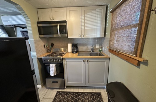 Loa House | Beautiful Studio Suite
