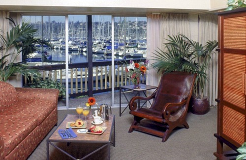 La Playa Apartment | Beautiful studio unit at resort, sleeps 4