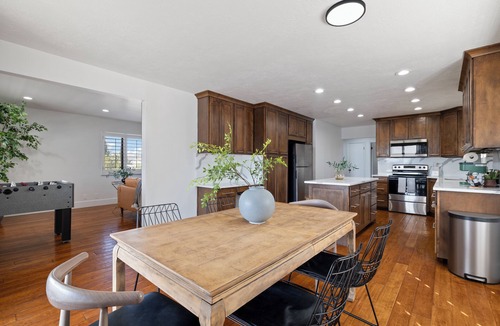 Lehi House | Beautiful View on Balcony Family Retreat