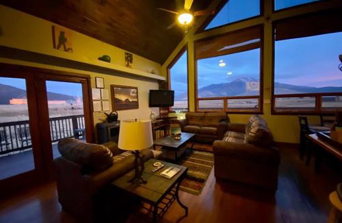 Flagstaff Ski Chalet | Beautiful Views! Home near Grand Canyon, Flagstaff