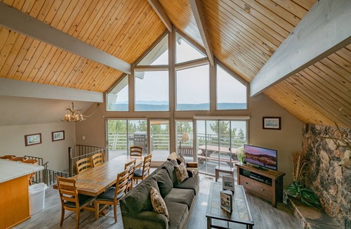 Fawnskin House | Best View - Experience breathtaking views, Pool Table