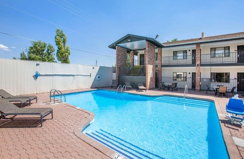 Holbrook Hotel | Best Western Arizonian Inn